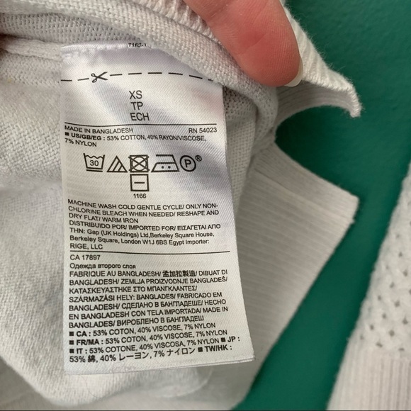 Banana Republic White 3/4 Sleeve Round Neck Knit Sweater size XS - Picture 8 of 8